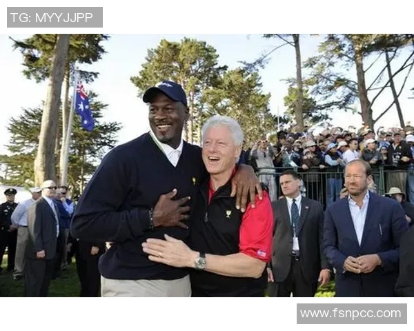 乔丹与足球巨星亲密会面畅谈运动精神与职业生涯的精彩瞬间